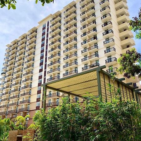 Condo W/ Balcony Near Mactan International Airport Lapu-Lapu City Exteriör bild