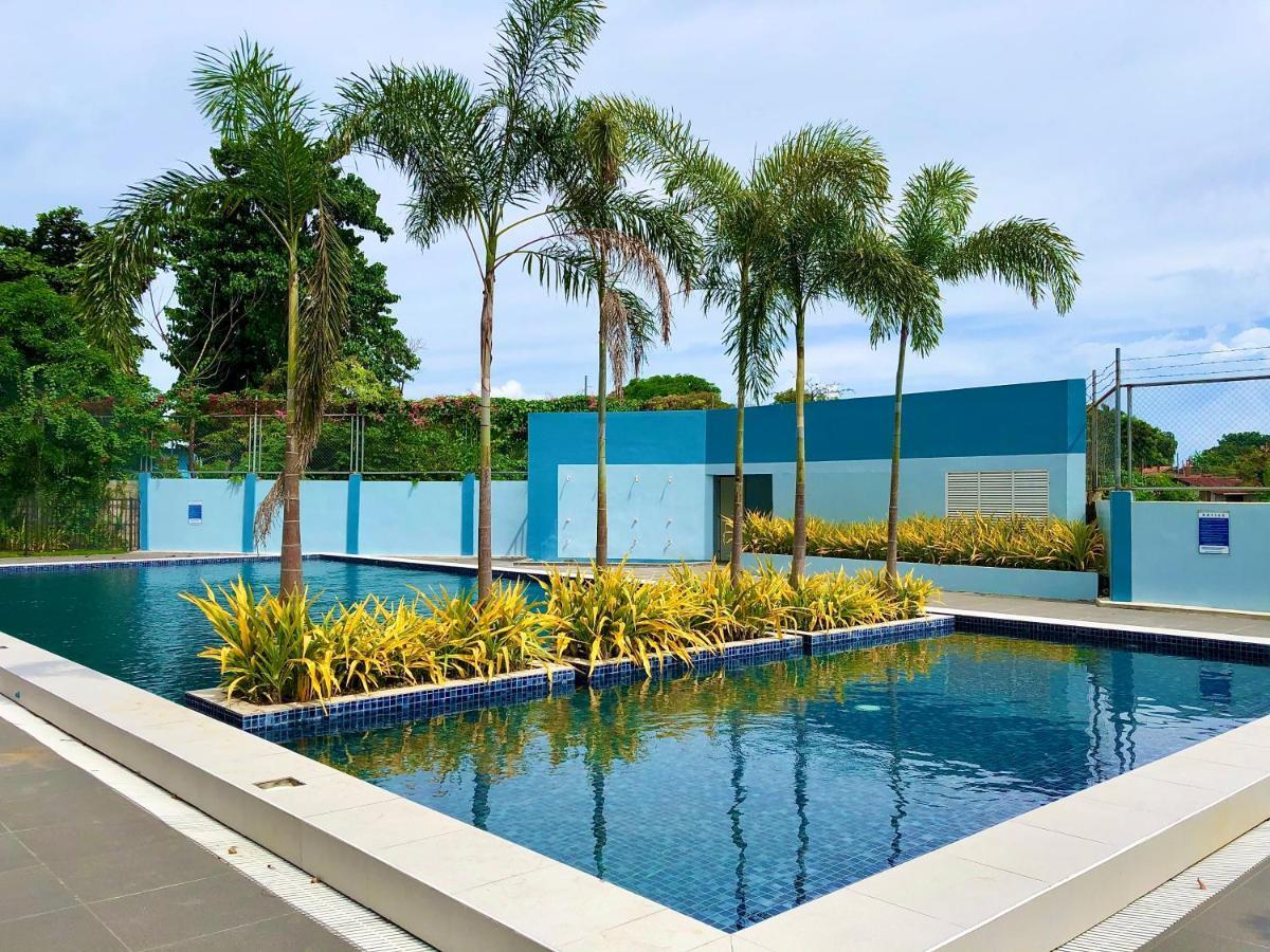 Condo W/ Balcony Near Mactan International Airport Lapu-Lapu City Exteriör bild