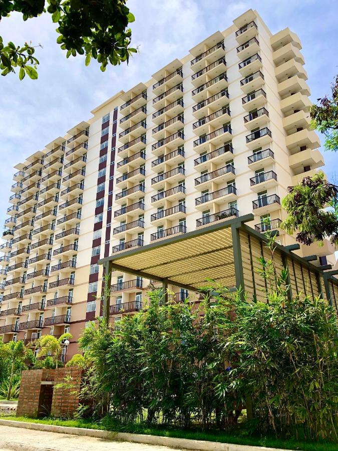 Condo W/ Balcony Near Mactan International Airport Lapu-Lapu City Exteriör bild