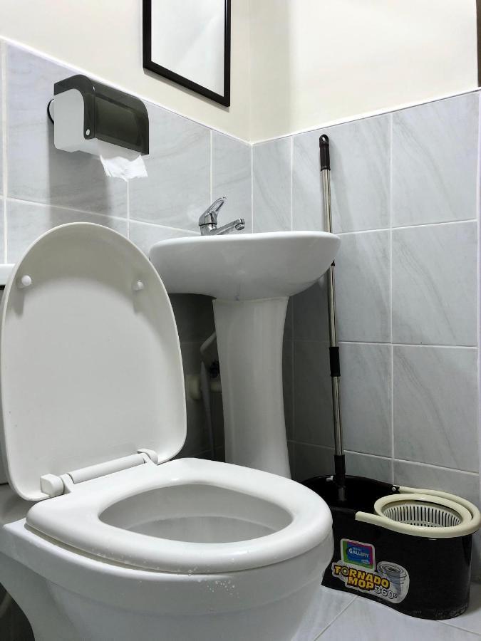 Condo W/ Balcony Near Mactan International Airport Lapu-Lapu City Exteriör bild