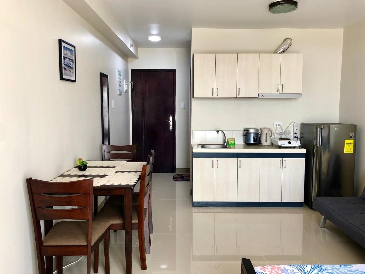 Condo W/ Balcony Near Mactan International Airport Lapu-Lapu City Exteriör bild